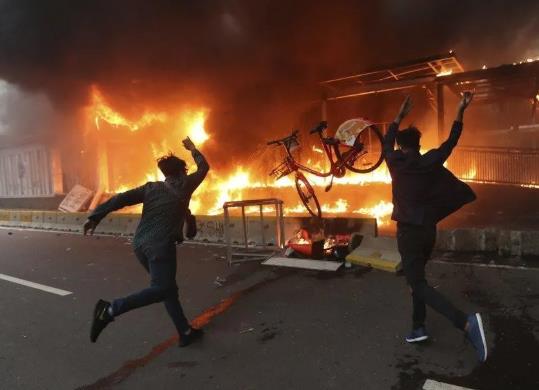 印尼发生暴乱，警惕98年排华屠华再发生！