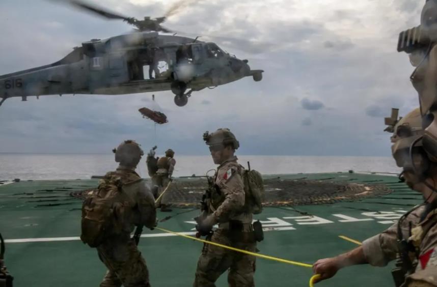 五万大军搞“夺岛”演习，美日野心暴露，到底想夺“哪个岛”？