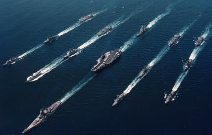 希拉里：中美竞争下，美国应该如何重整军备？