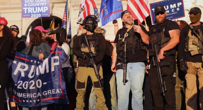 特朗普一大早连发6推文，支持者带枪上街：美国进入危险的两个月！