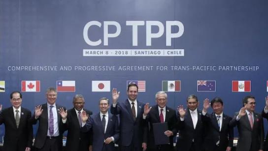 世界已变:美国忙着窝里斗，中国忙着交朋友！