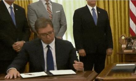 表演大师武契奇！