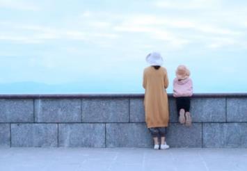 最好的教育是：家长不护短，老师不姑息，我们并肩努力！