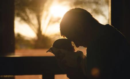 父亲在我为小事烦恼时对我说“将军赶路，不追小兔” | 父母给孩子的31句人生忠告