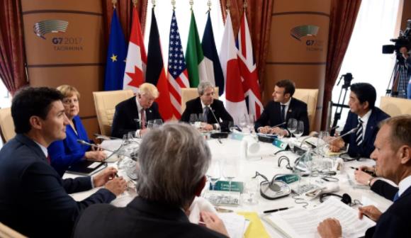 被“兄弟”两肋插刀的澳大利亚，还能在“反华”路上走多远？