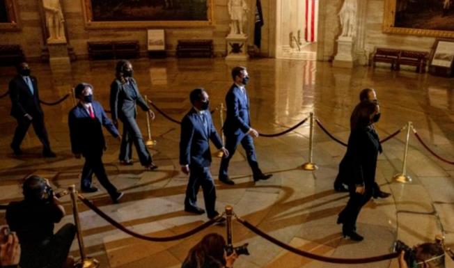 特朗普被弹劾安然无恙，这是我们最想看到的结果！