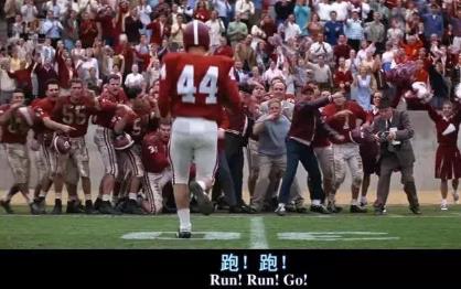 美国衰落的真相，早在《阿甘正传》里就说明白了！