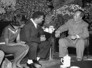 拜登不允许中国超过美国，毛泽东说美帝国是纸老虎！