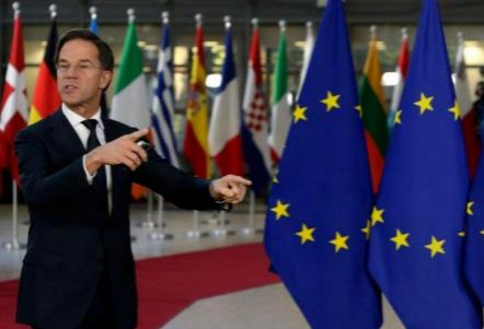 刚刚，欧盟上了美国大当！中国冷笑不语！