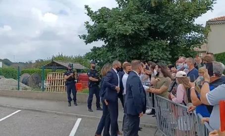 法国总统马克龙被当街掌掴的背后！