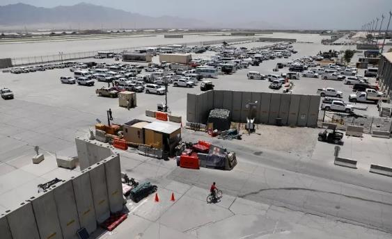 阿富汗美军的撤离：一地鸡毛！