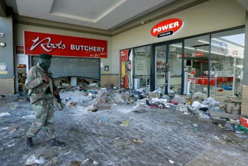 是黑人害了南非吗？