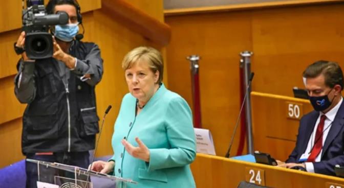 默克尔自我盖棺，政治生涯5大危机，很难搞！