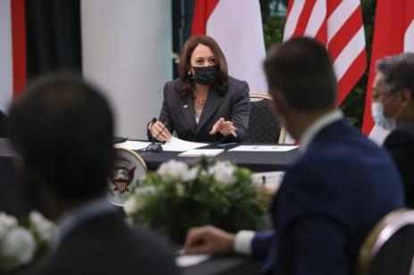 一个月内，美国打压中国的三张牌，全军覆没！