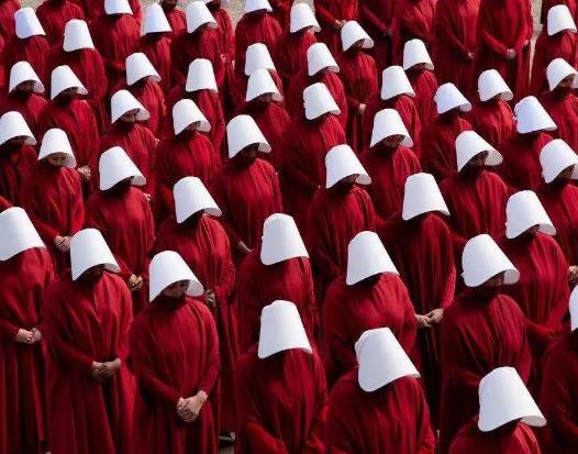 这是美国现在最撕裂的问题，更激烈斗争还在后面！