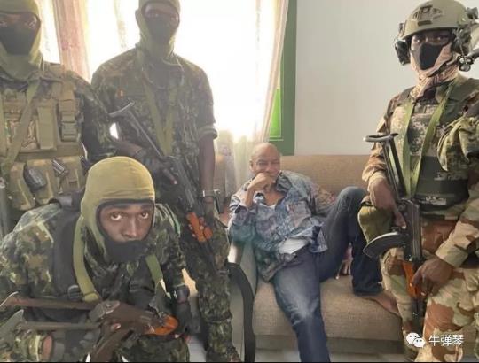 一场政变突然发生了！