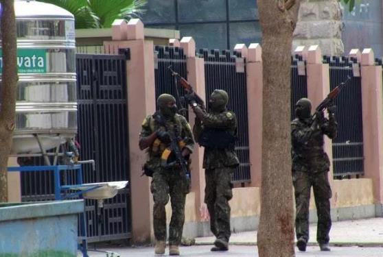 几内亚政变：弱者搅动世界，就靠俩字！