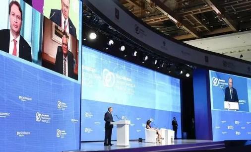 普京玩太极，贼溜；4大招让人侧目！