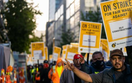 美国，爆发了！