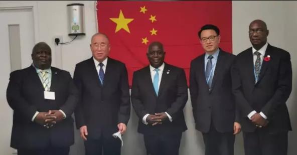 过去十天，他们代表中国打这场艰苦卓绝的仗！