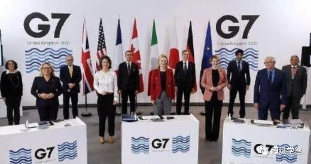 自宫式外交！被西式民主玩坏的德国，这回要死透了！