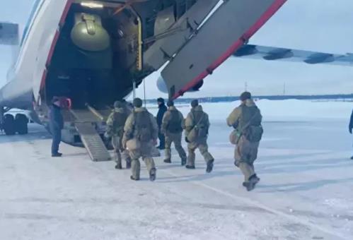 旗帜鲜明反对恐怖主义暴乱！