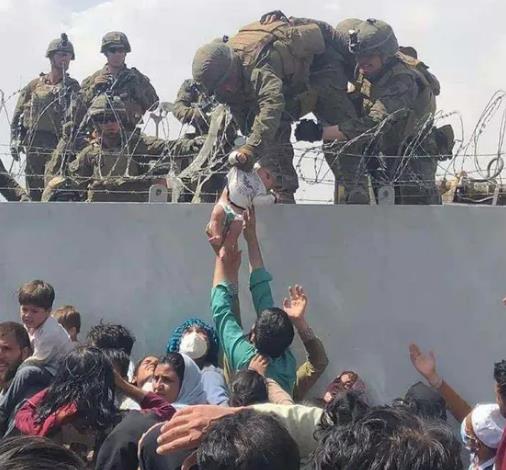 被美军遗弃的阿富汗男婴找到了？事情没这么简单……