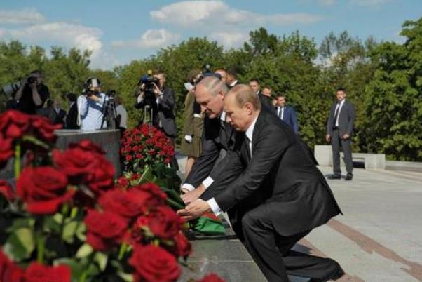 普京唯一的队友在战斗！