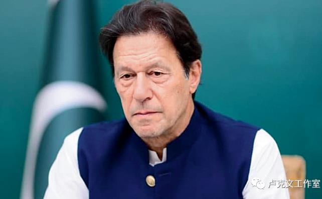 巴基斯坦总理被罢免，和俄罗斯有什么关系？
