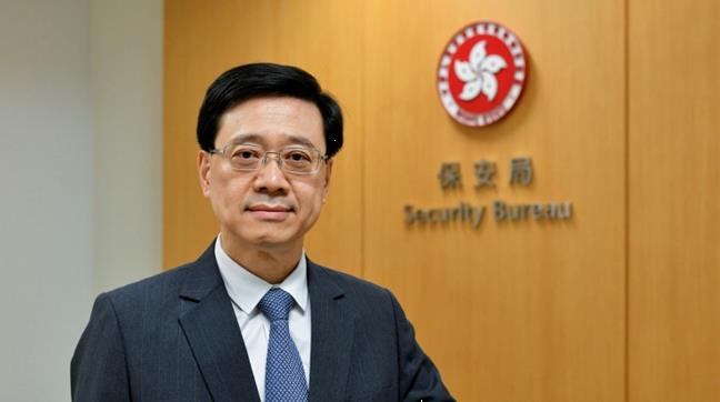从“精英之城”突围而出的香港新特首，李家超！