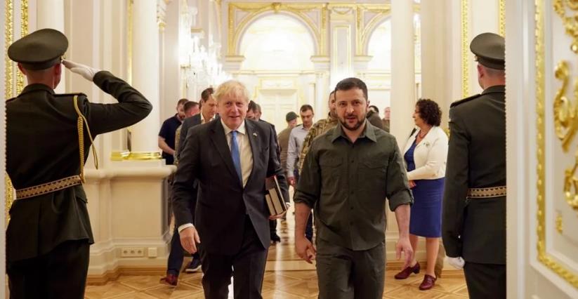 三巨头驰援基辅，是欧盟在挣扎中自救！