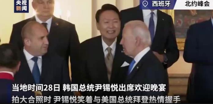 美国对日韩的PUA！