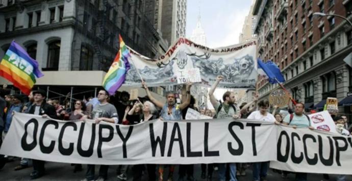 美国反对美国，苏联推倒苏联！