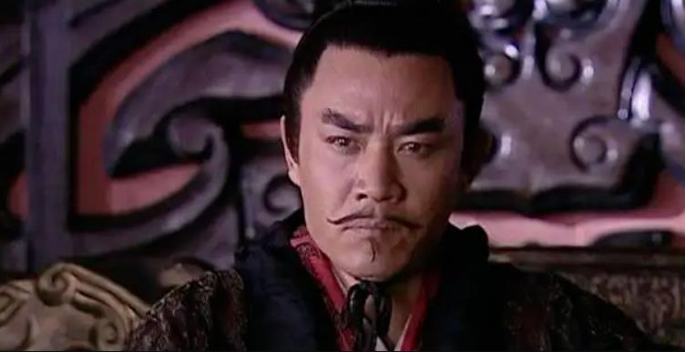 两千年来中央和地方的矛盾是什么？