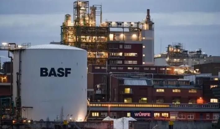 刚刚，欧洲和乌克兰局势发生重大变化！信号不同寻常！