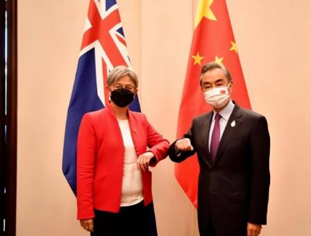 反华的澳大利亚，以后用人民币和我们结算铁矿石！