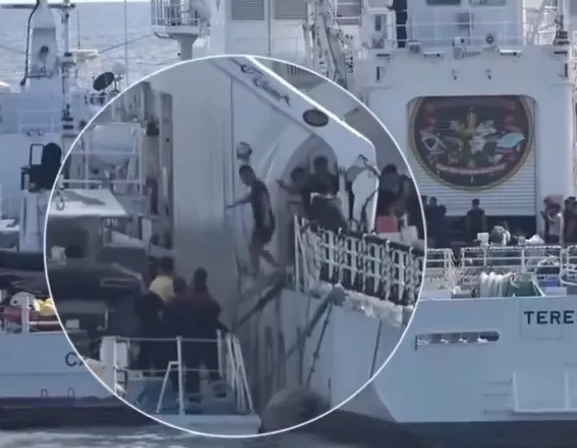 当着中方的面，菲律宾向“仙宾礁”运水泥？