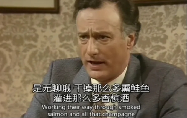 英国铁拳打击骚乱，不得不承认斯塔默还是有两把刷子的！