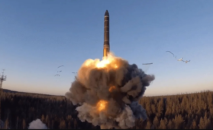 中国人要当心了！这一次，核大战真的一触即发！