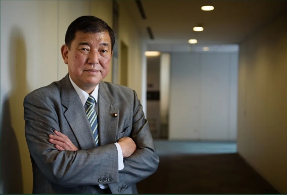 石破茂是准备粉身碎骨的！