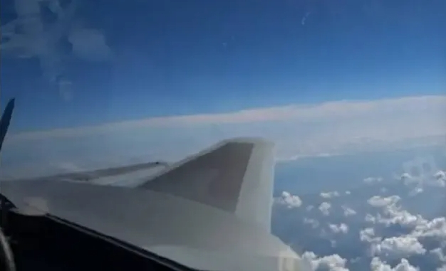 世界最强战机参战，穿透式碾压台岛空军没有起飞机会！