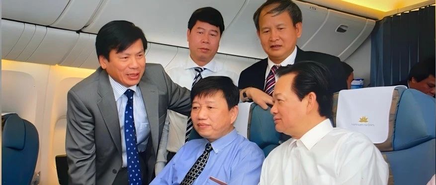 越南新任国家主席的背后！