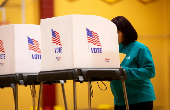 特朗普回归，为何美媒又翻沟了？