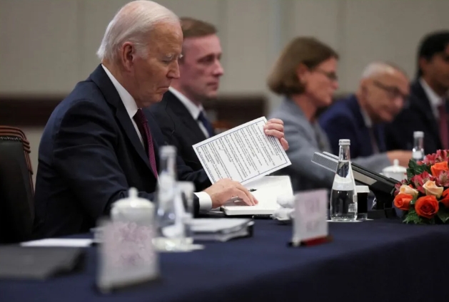 航母调头，也只配当吉祥物！