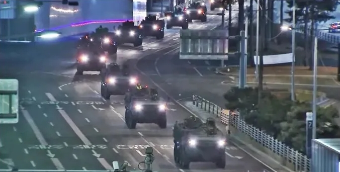 昨天，美国下了4年的大棋，一夜全毁！