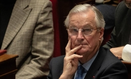 法国政府倒台，62年来首次！