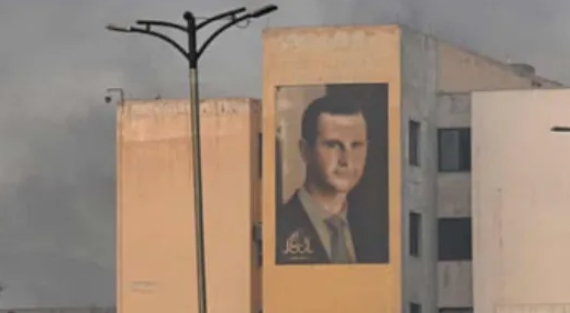 阿萨德完全是自杀，最大问题在伊朗！亲土反对派与库尔德武装已经打起来了，还会有更大黑天鹅！