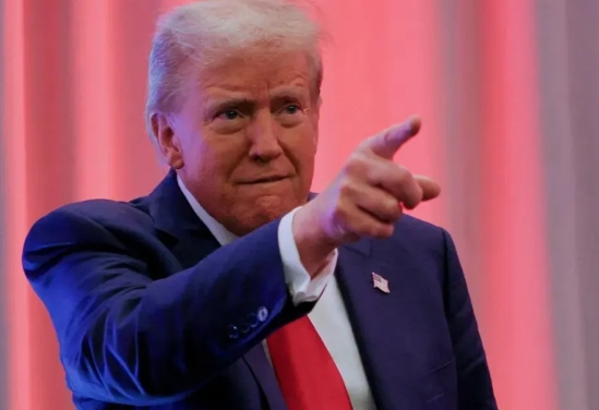 特朗普航母调头的对华政策！