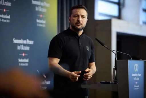 泽连斯基赢了，特朗普被搞定了，普京陷入危机！