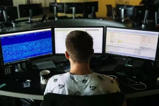 俄罗斯断了网，普京放下了救世主情结！